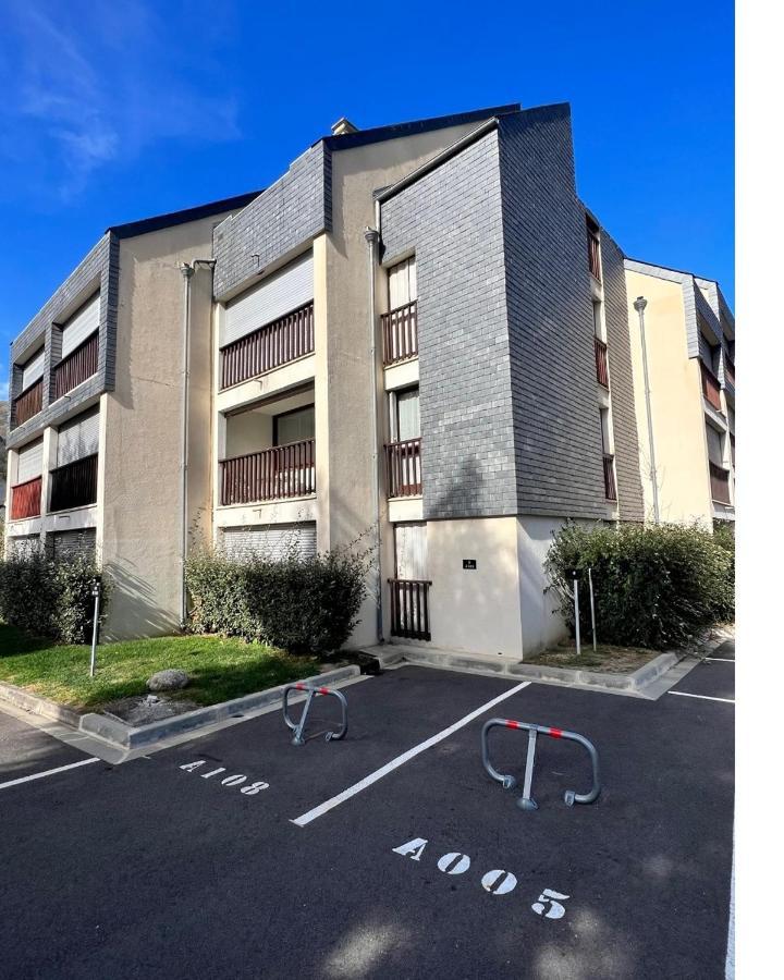 Appt T2 4 Pers Saint Lary Centre Village Parking エクステリア 写真